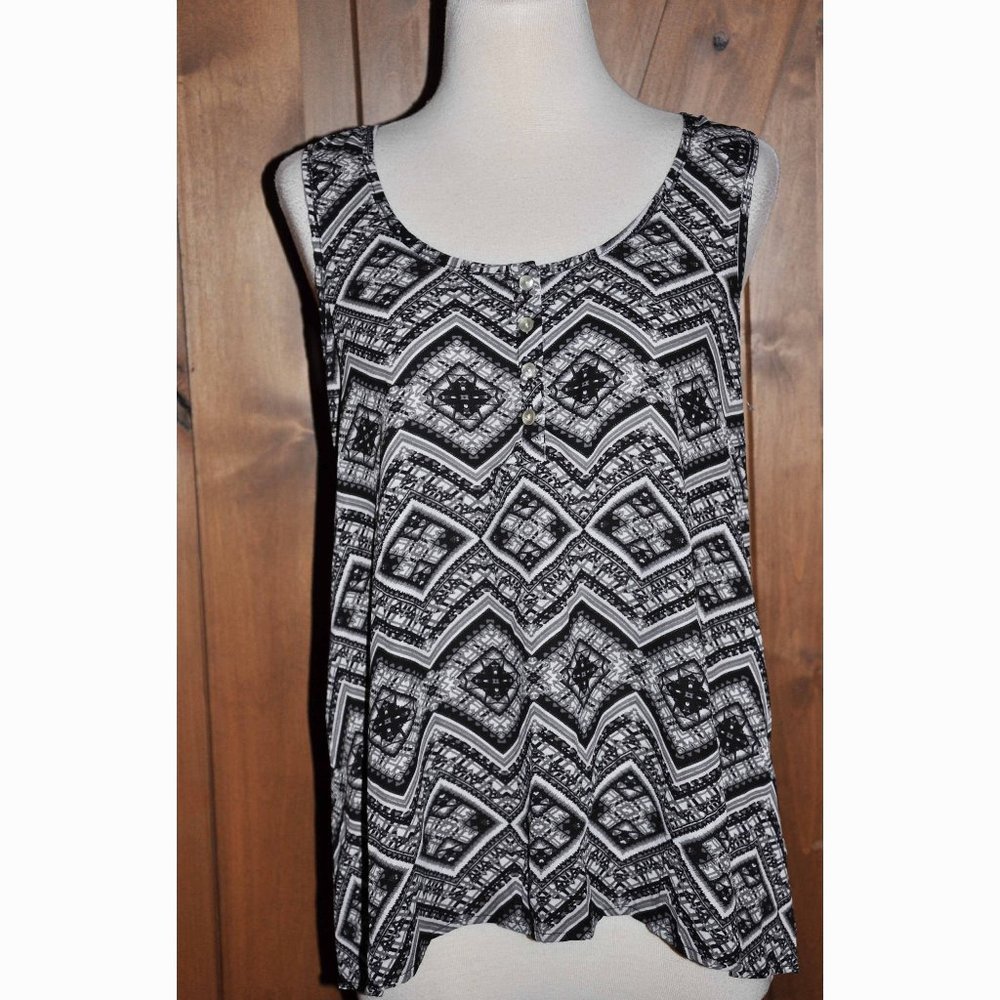 Pink Republic Black Gray & White Sleeveless Cross Back Straps Summer Top